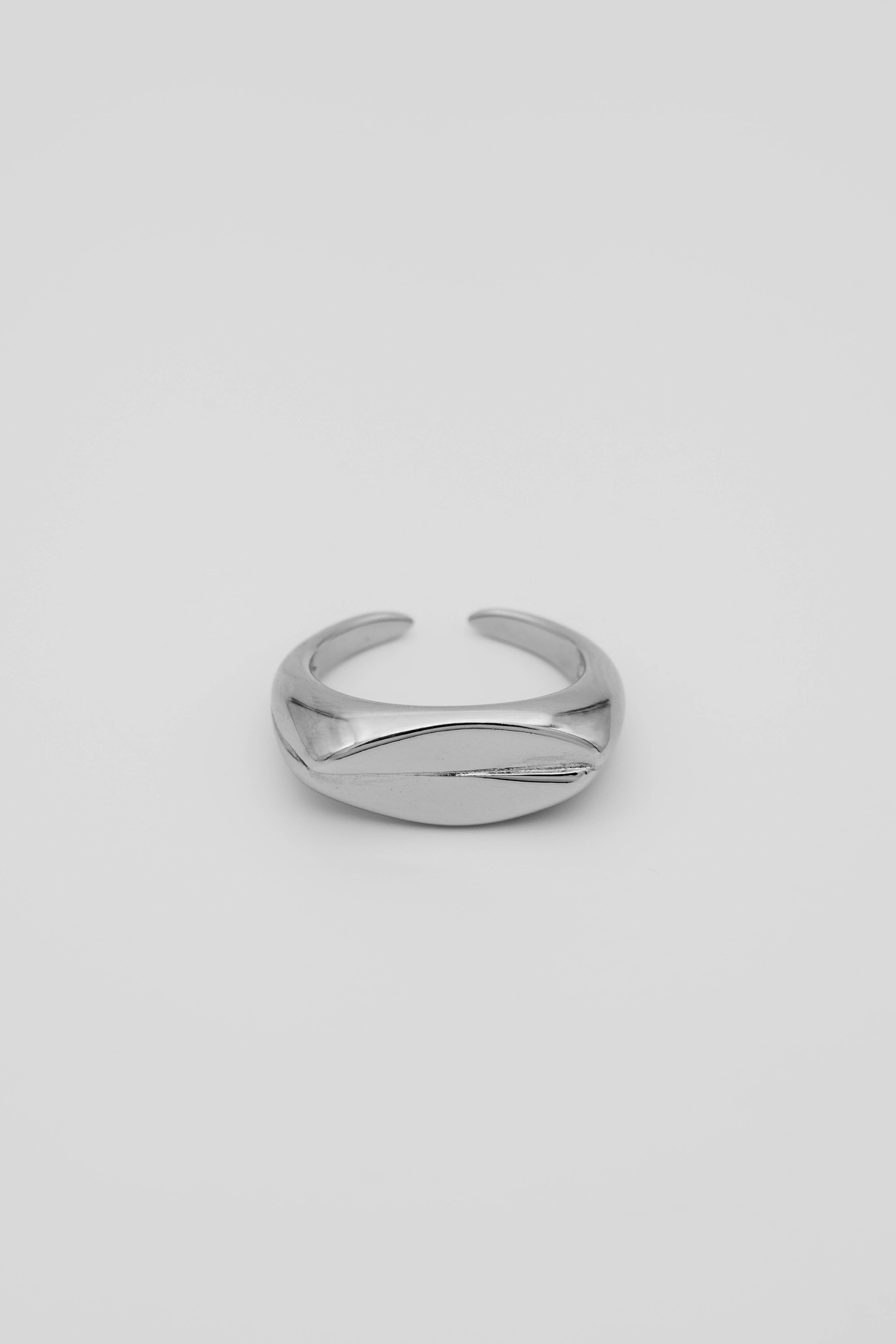 Twin Oval Ring