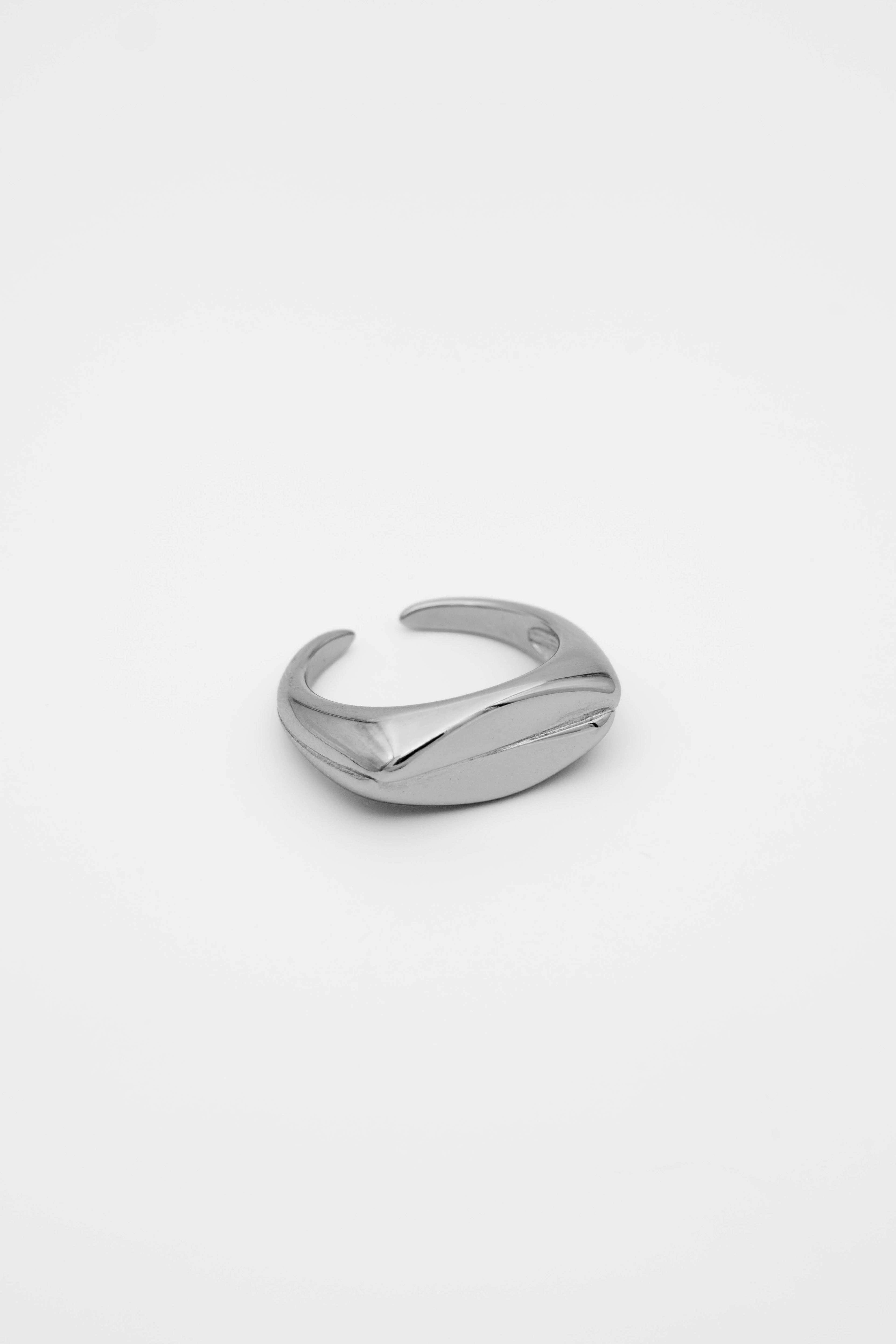 Twin Oval Ring