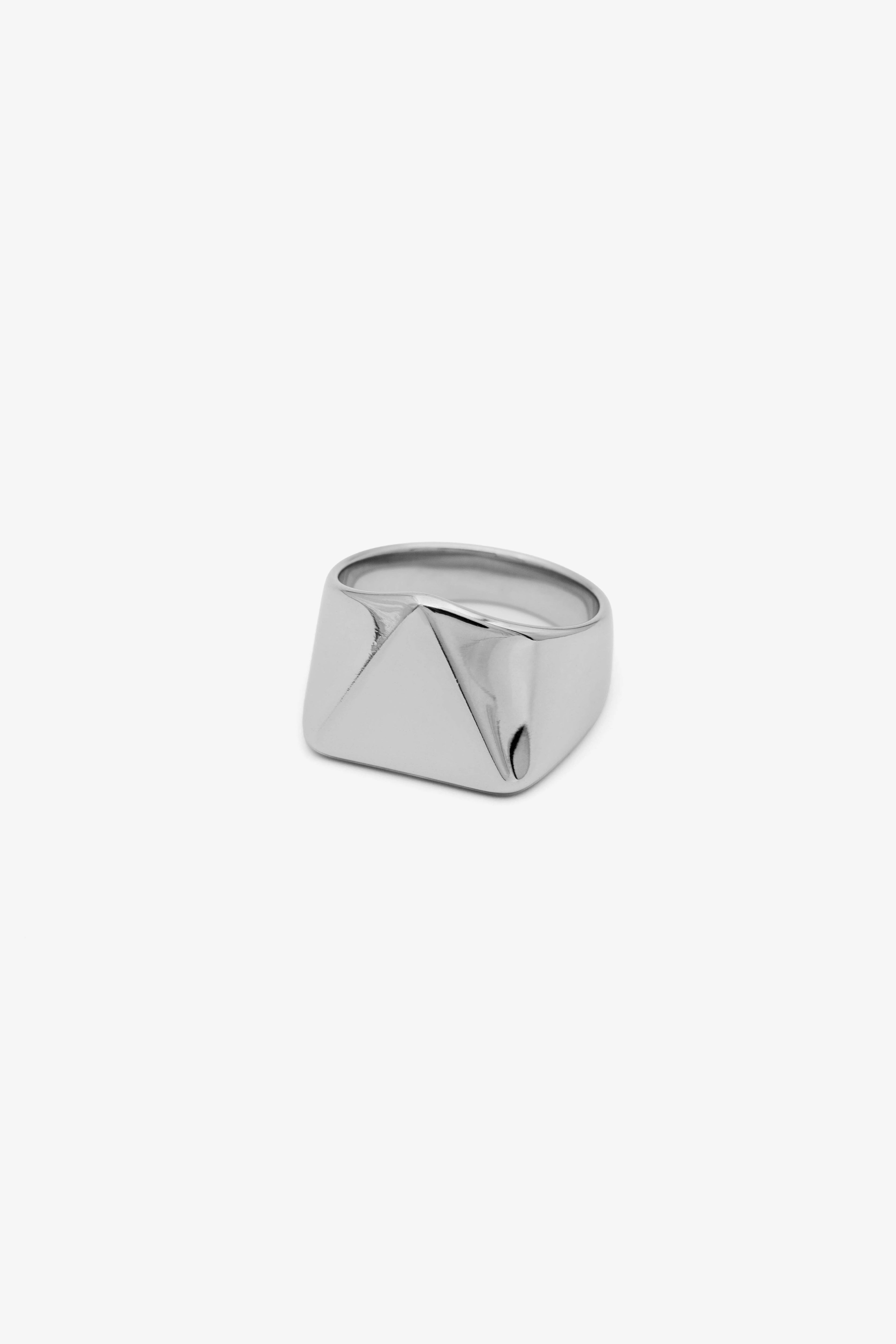 Apex Ring