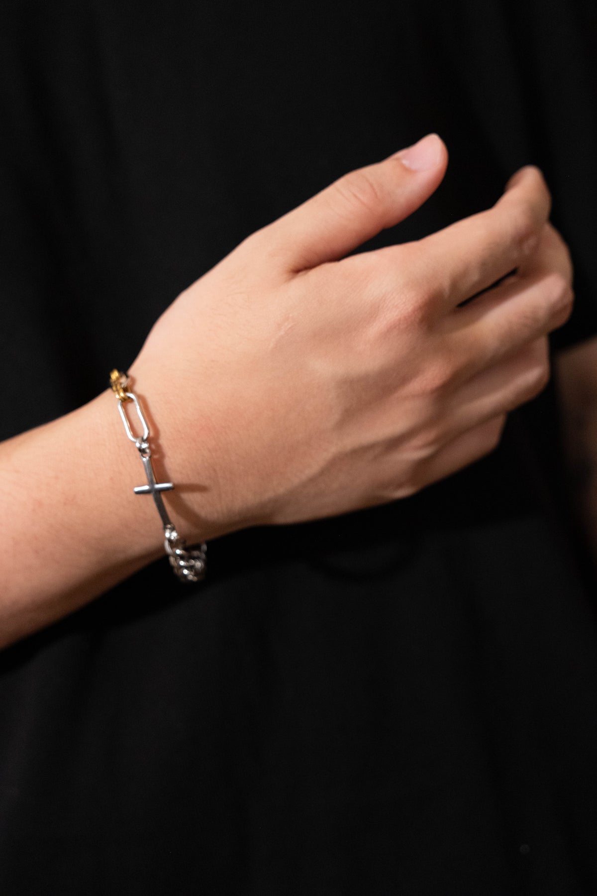 Cross Link Bracelet