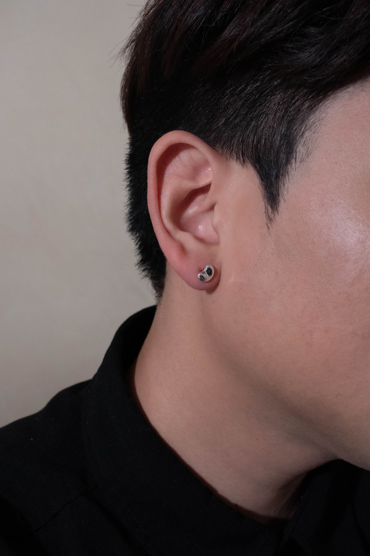 Mellow Dot Stud