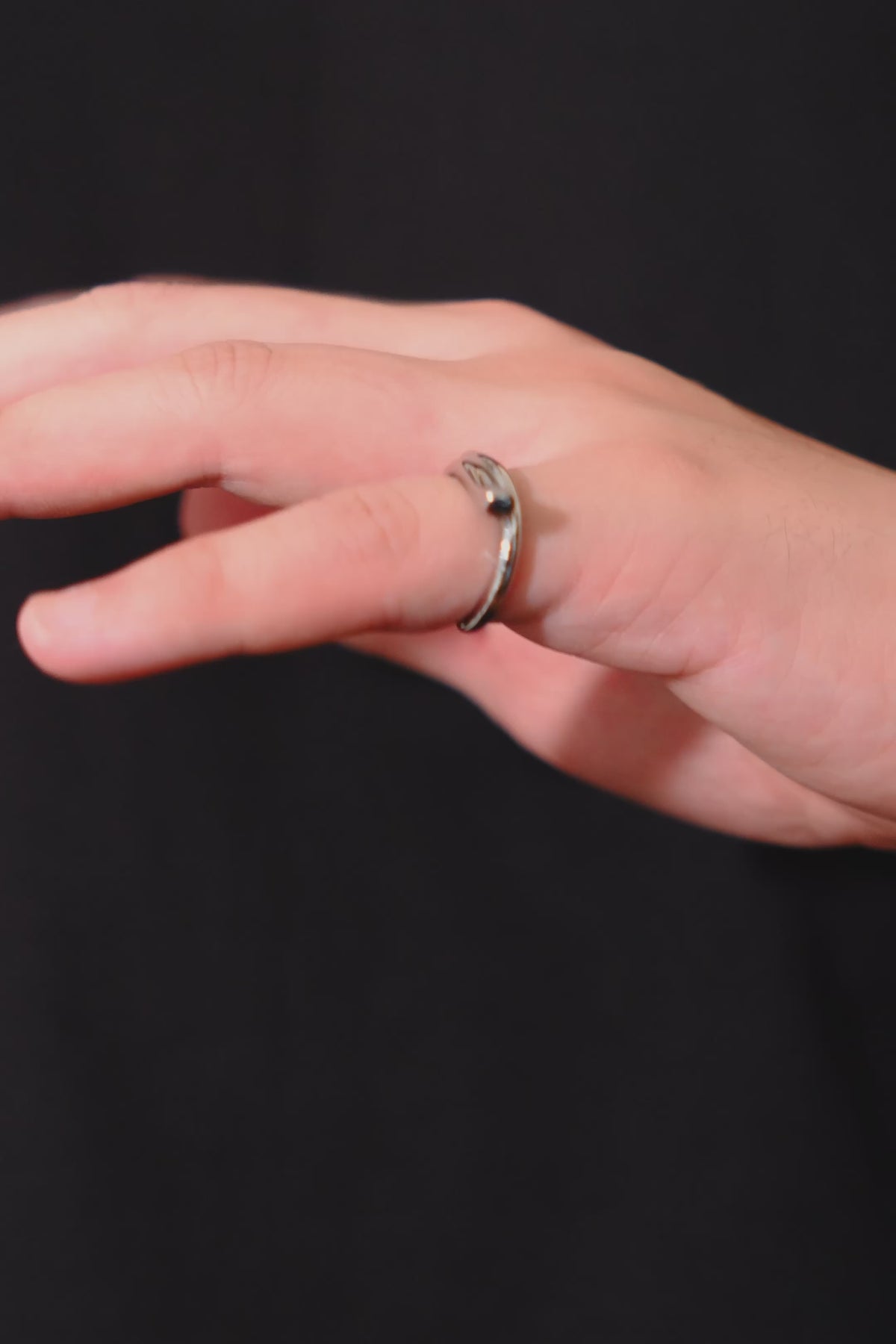 Reverse Curve Ring
