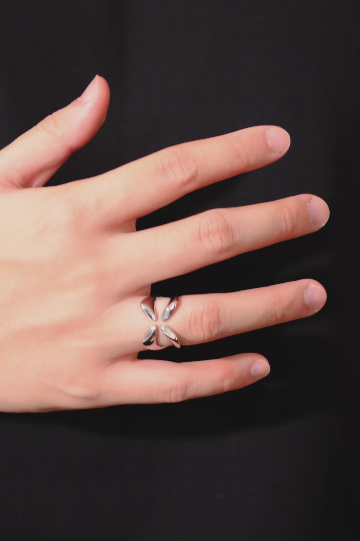 Quad Oval Ring