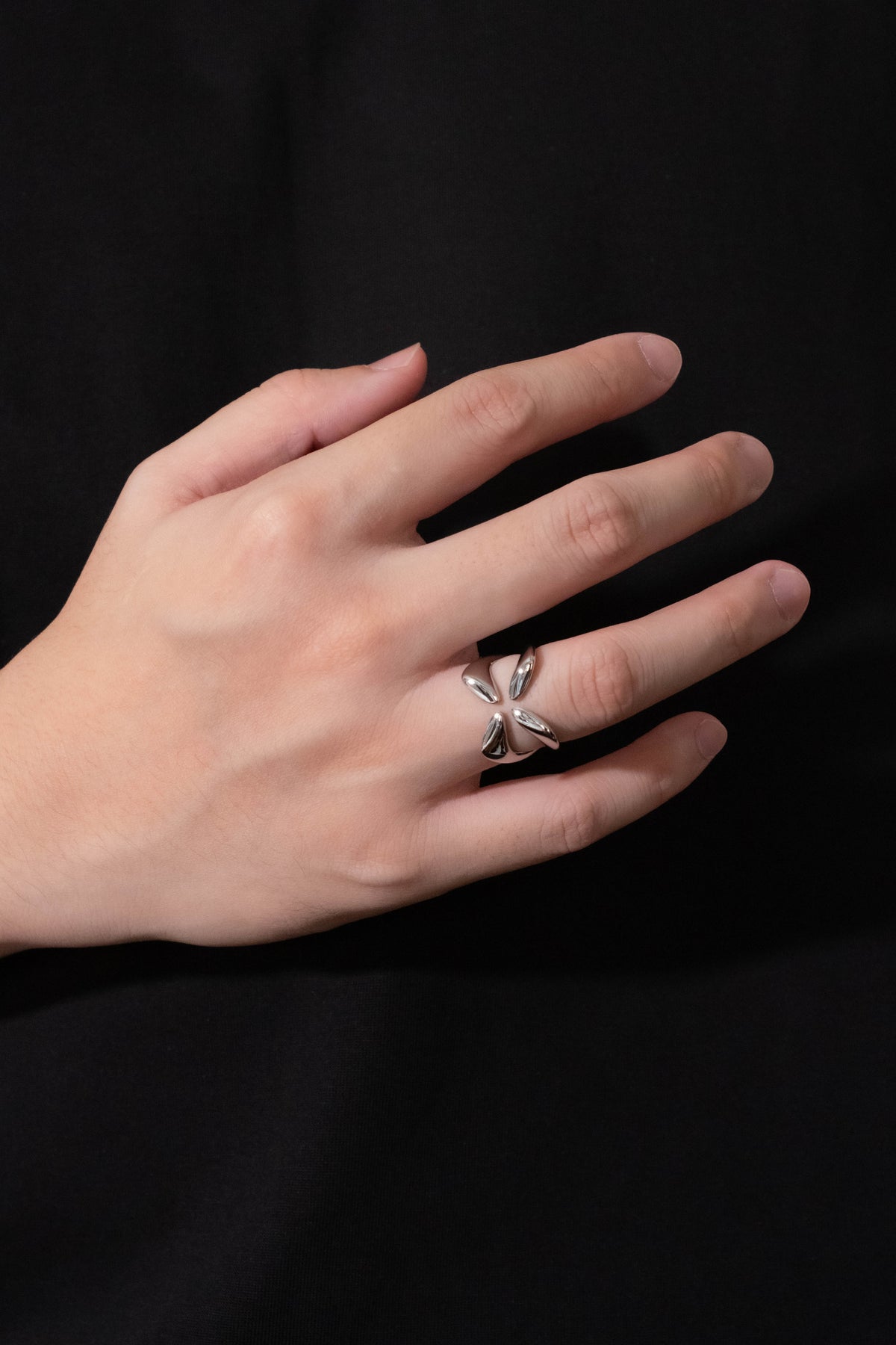 Quad Oval Ring